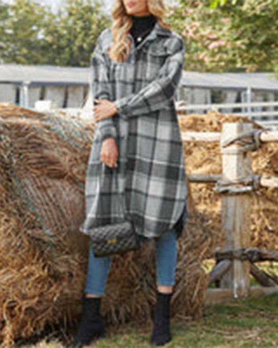 Buttoned lapel plaid coat