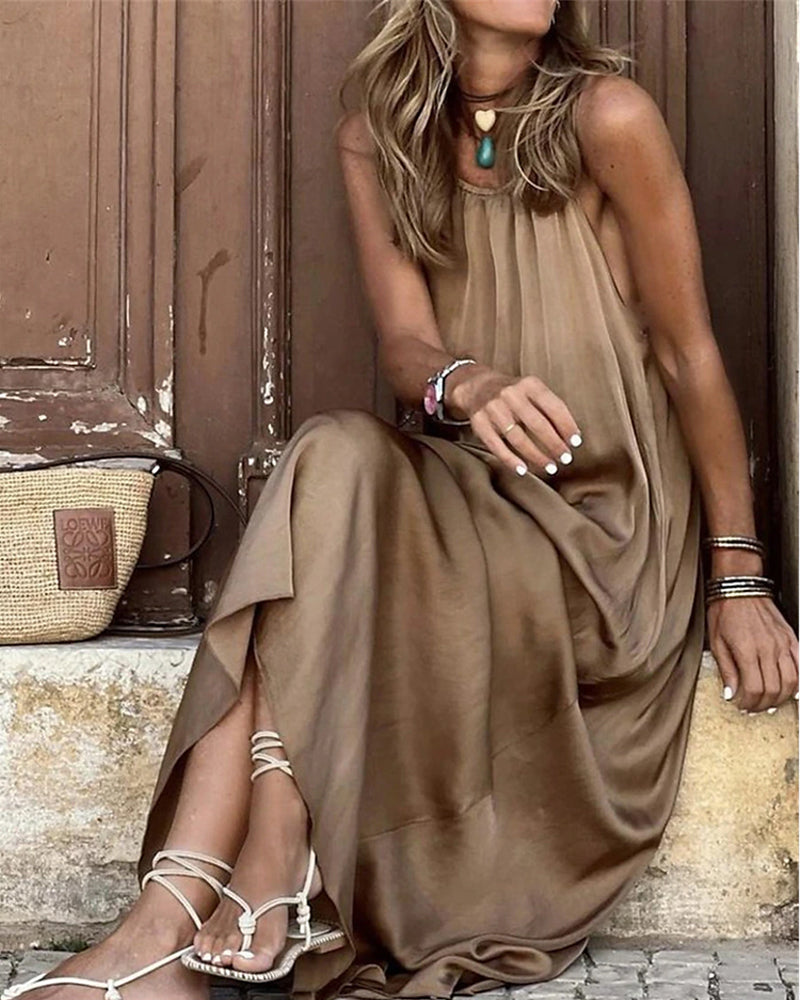 Solid color elegant sleeveless dress