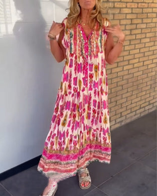 Sleeveless v-neck printed dress