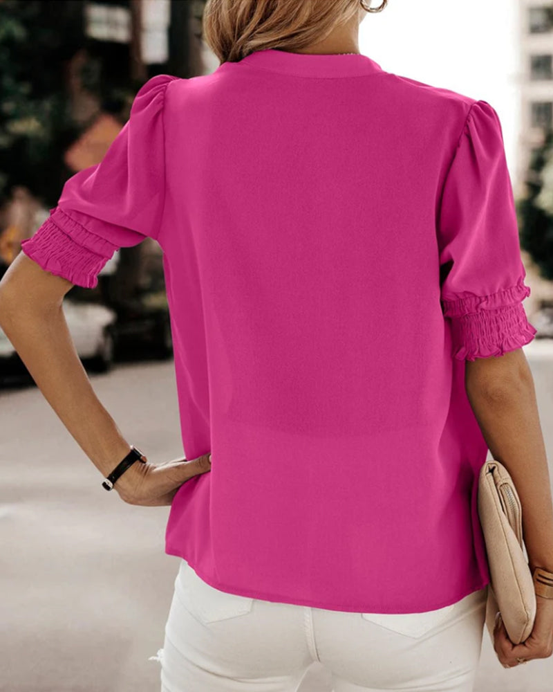 V-neck short sleeve blouse