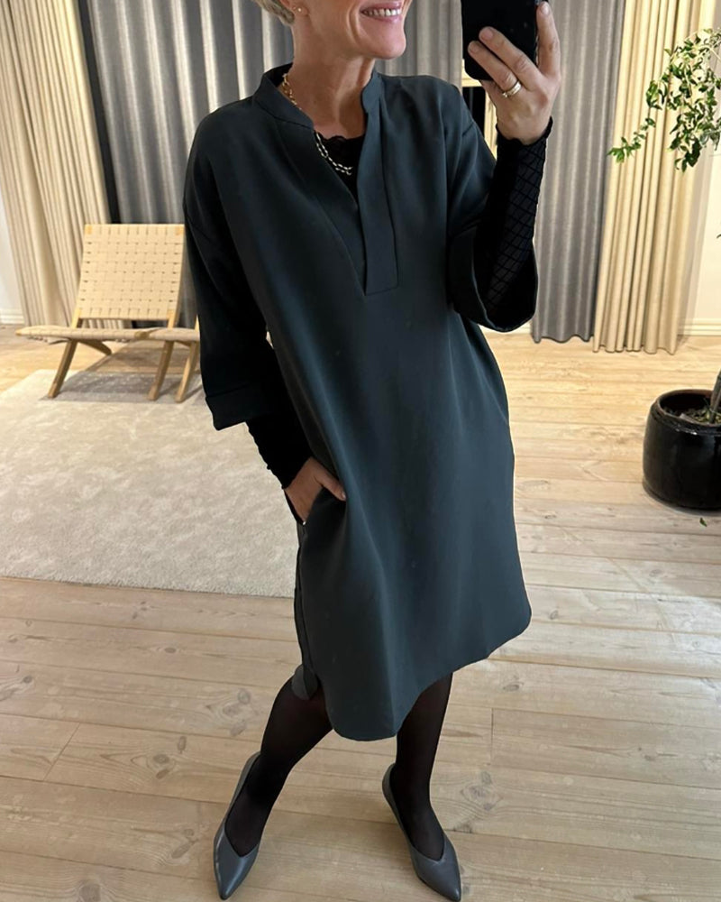 Shift dress with pocket and V-neck