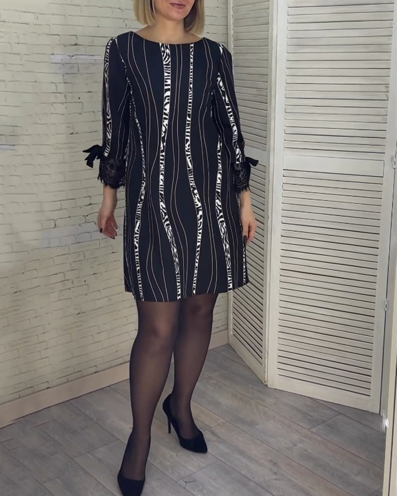Knee-length striped dress