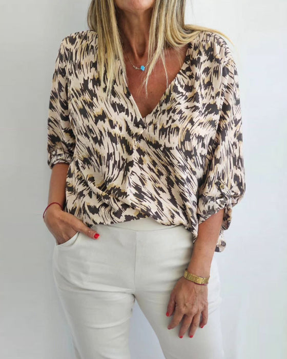 V-neck stylish top