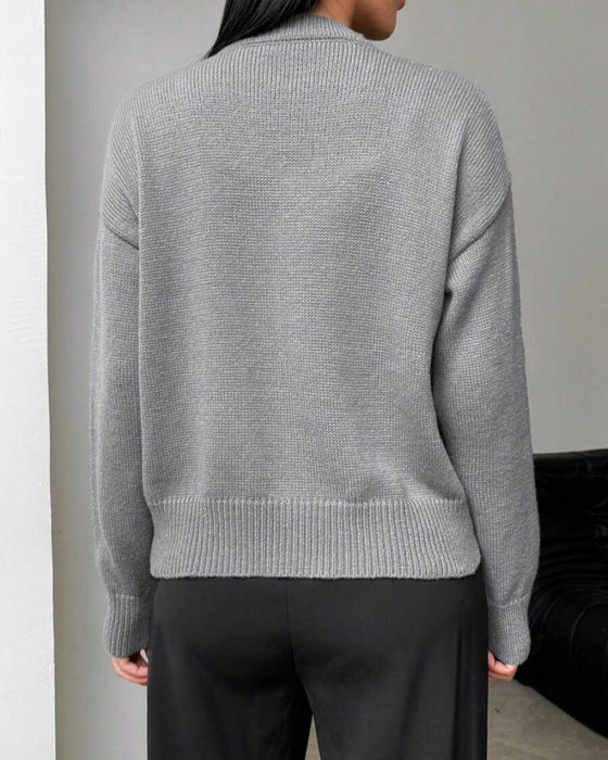 Fashionable Sweater With Slit Hem