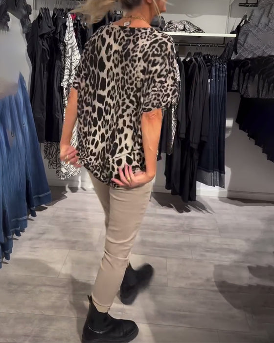 Round Neck Leopard Print Short-Sleeved Blouse