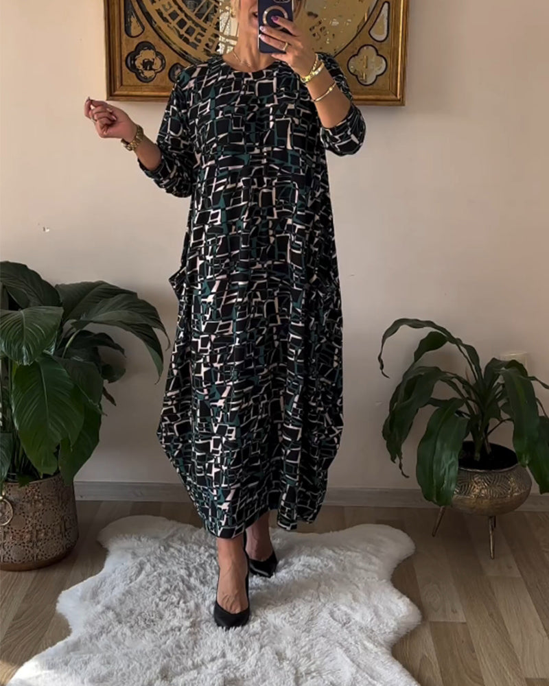 Retro style long-sleeved dress