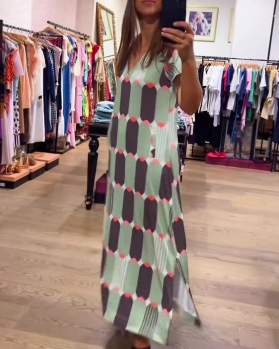 V-Neck Short Sleeve Full Skirt Dress