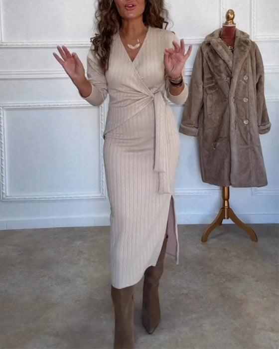 Elegant Bodycon dress with V-neck