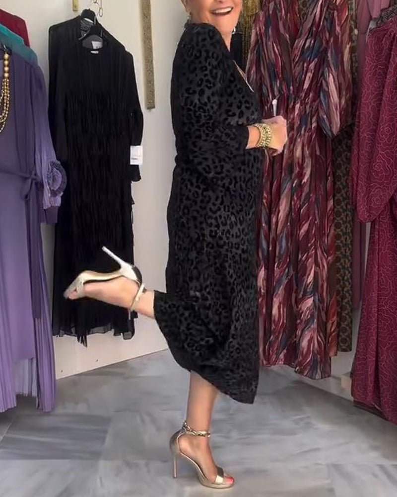 Contrast Color V-Neck Leopard Print Dress