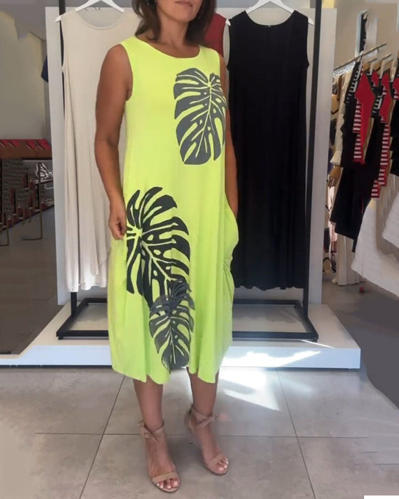 Sleeveless leaf print dress