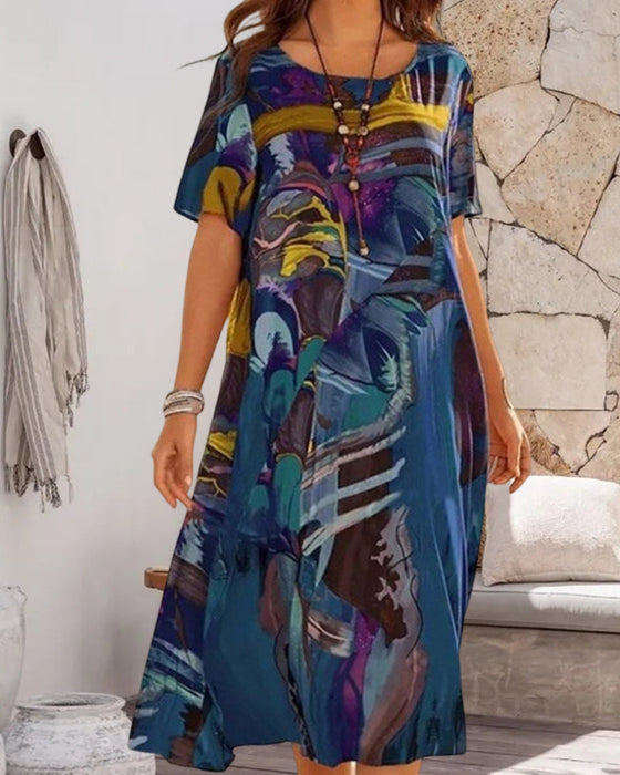 Round Neck Shift Dress in Geometric Print