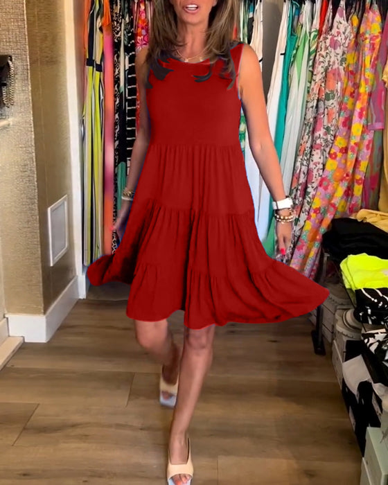 Pleated sleeveless loose dress