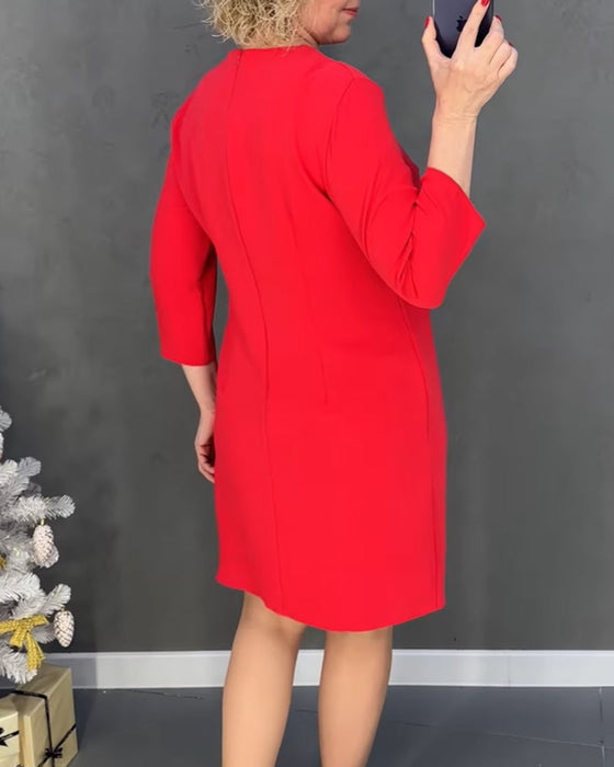 Elegant Solid Color Dress with Round Neck