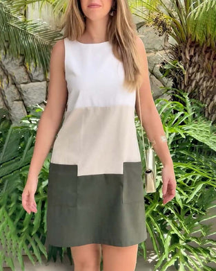 Sleeveless contrast pocket dress