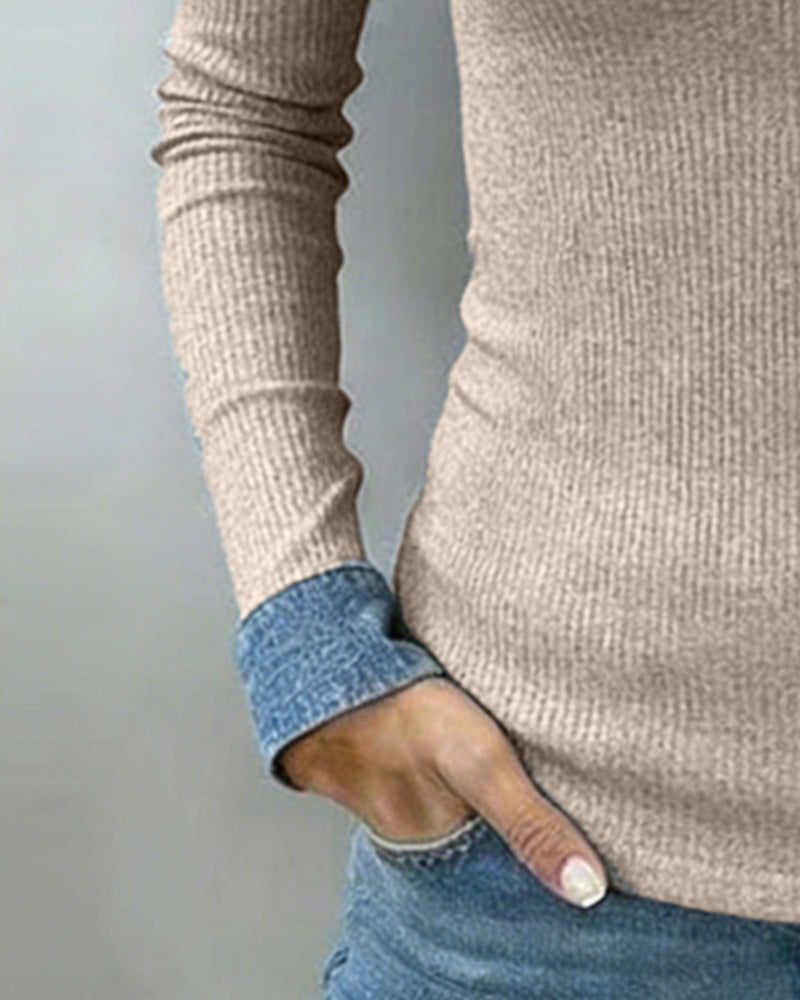 Contrast Color Flap V-Neck Long-Sleeved Top