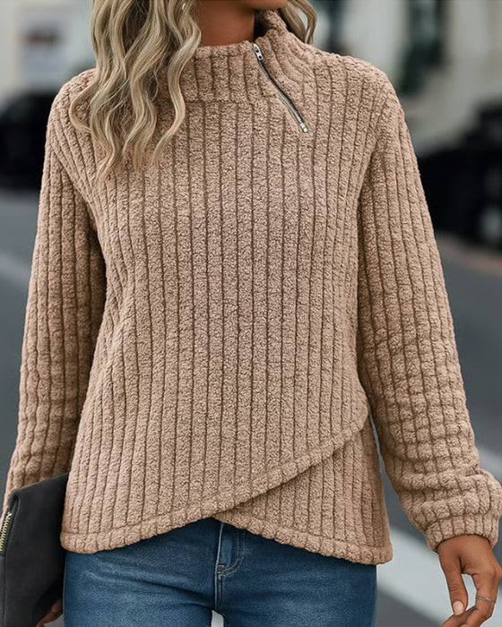 Zippered Turtleneck Long-Sleeved Sweatshirt