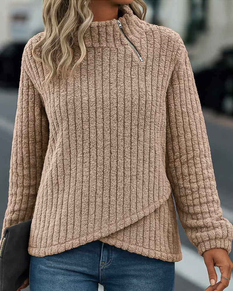 Zippered Turtleneck Long-Sleeved Sweatshirt
