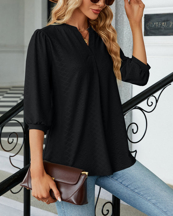 Solid color v-neck jacquard blouse