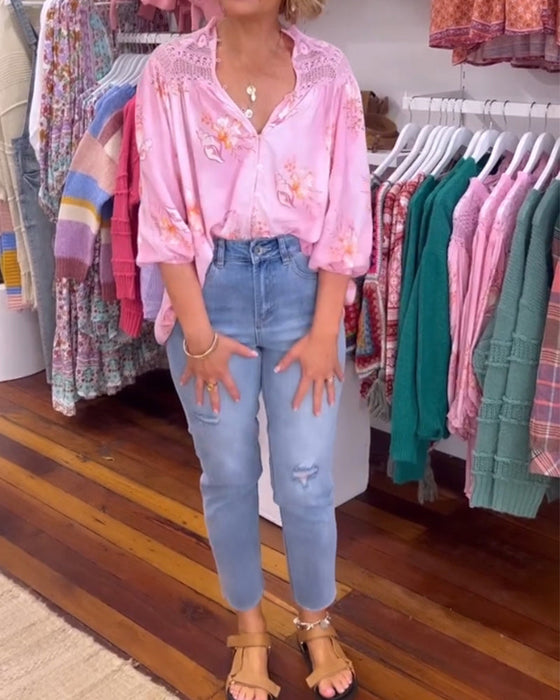 V-neck soft printed shirt