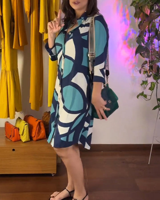 Long-sleeved buttoned printed dress