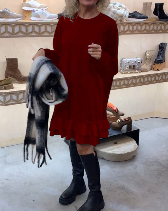 Artistic and elegant long-sleeved dress