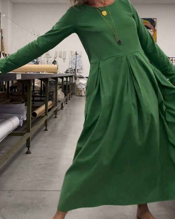 Solid color round neck dress