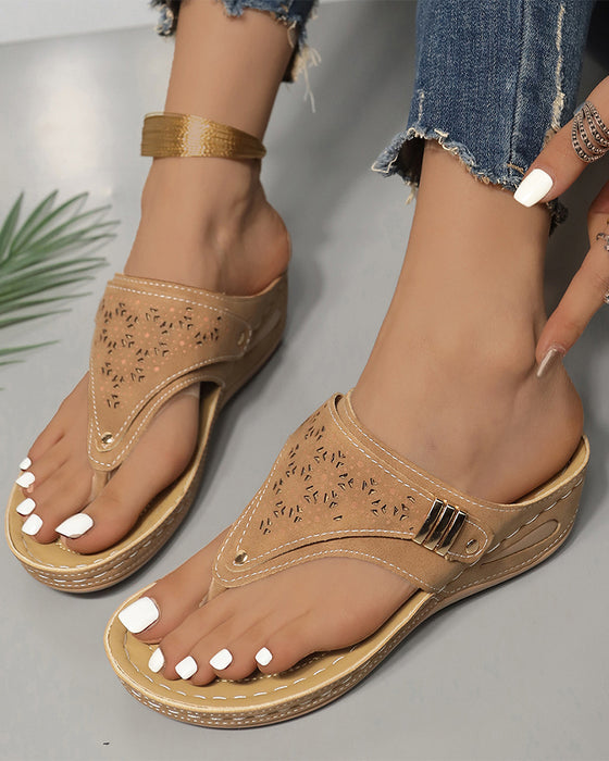 Thick-Soled Hollow Thong Sandals