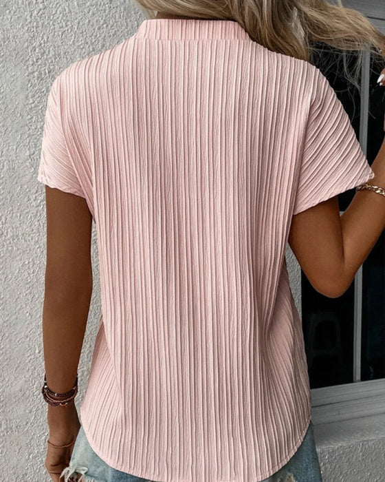 Solid color v-neck T-shirt