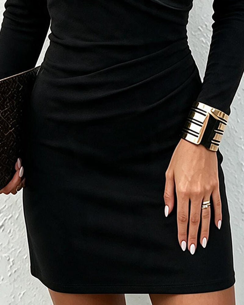 V-Neck Paneled Pleated Slim Dress
