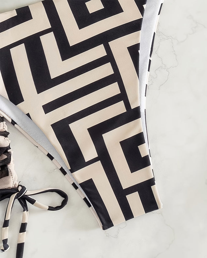 Sensual Geometric Hem Print Bikini