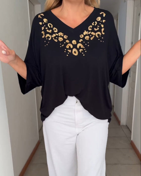 V-neck simple printed top