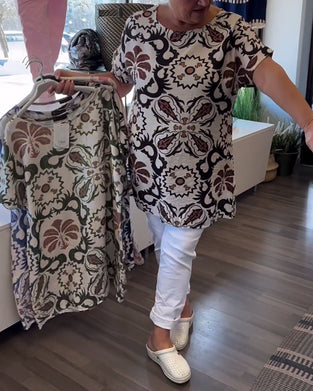 Casual round neck floral Blouse