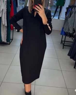 Elegant dress with pearl buttons