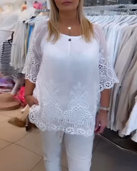 Round neck loose lace three-quarter sleeve blouse
