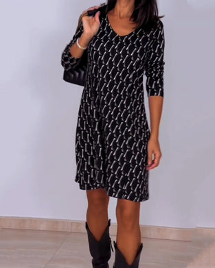 Diamond print v-neck dress