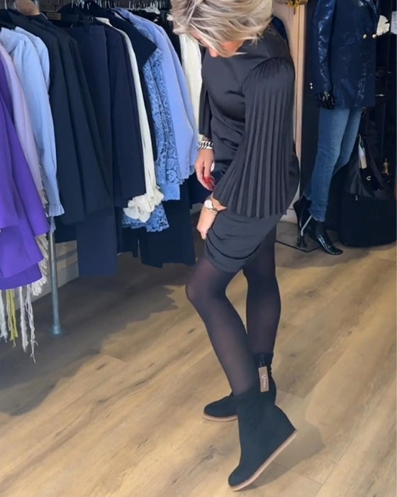 Bell sleeve round neck dress