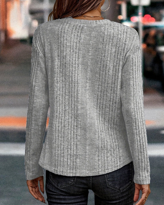 Solid color round neck top