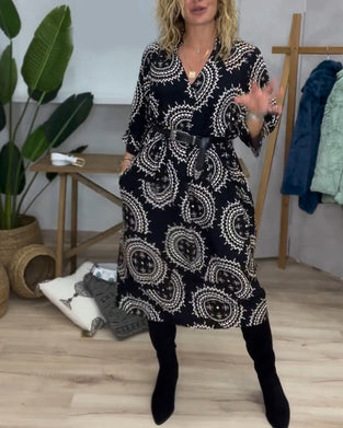 Loose V-neck long-sleeved dress