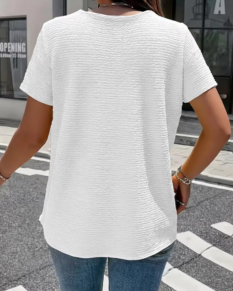 Peter Pan Collar Three-Button T-Shirt