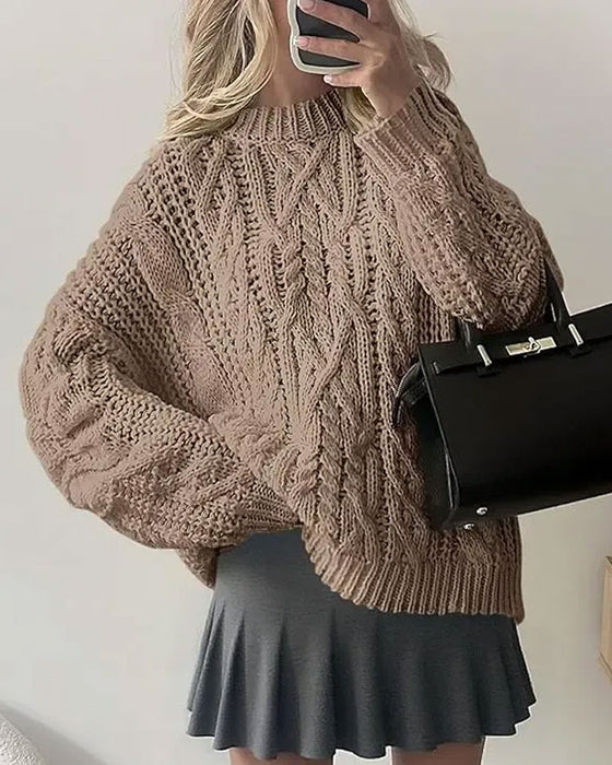 Loose Cable-Knit Crewneck Pullover
