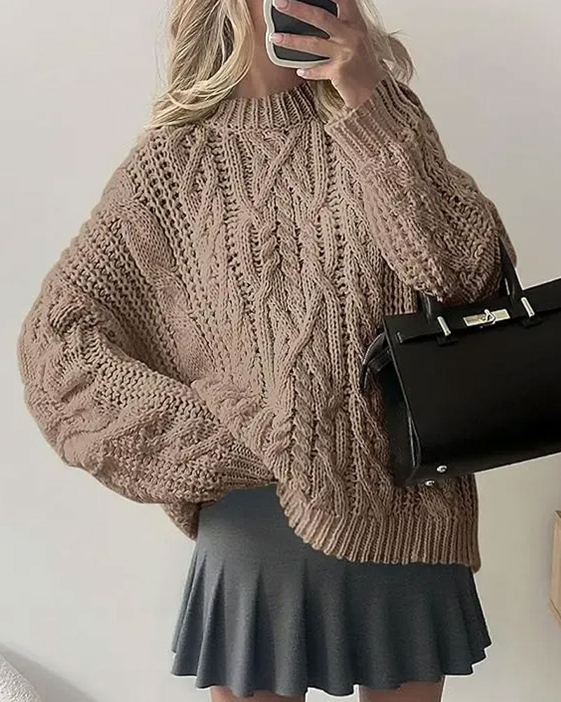 Loose Cable-Knit Crewneck Pullover