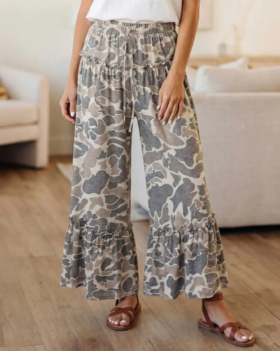 Elastic Waist Camo Ruffle Capri Pants
