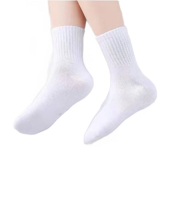 Simple solid color comfortable socks