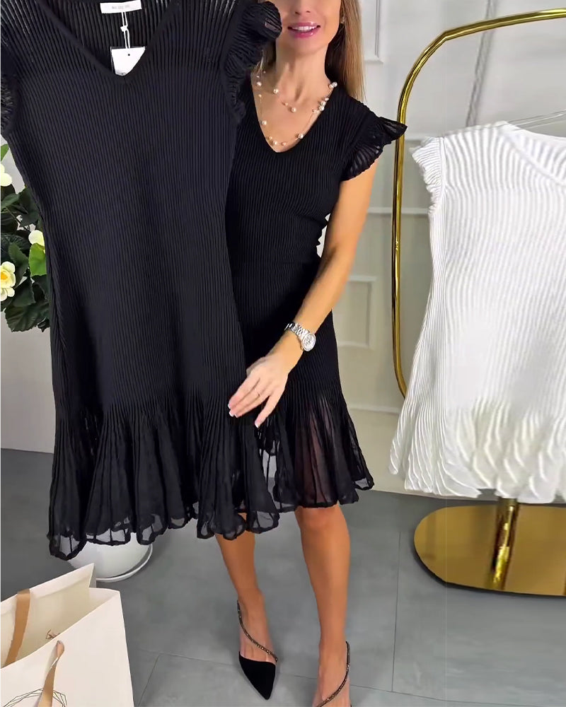 Small Flying Sleeves Lace V-Neck Dress