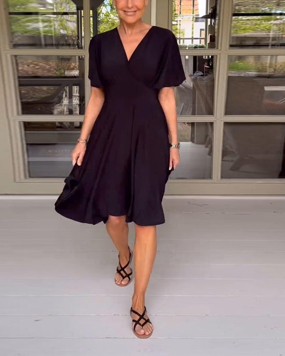 Solid color V-neck waisted butterfly sleeve casual dress
