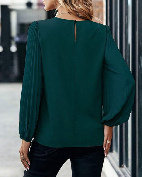 Solid pleated elegant top