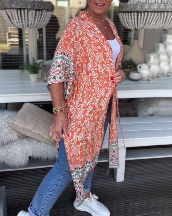 Fashionable printed holiday beach coat