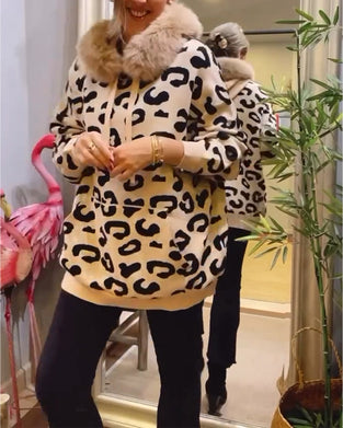 Leopard print long-sleeved hooded sweatshirt