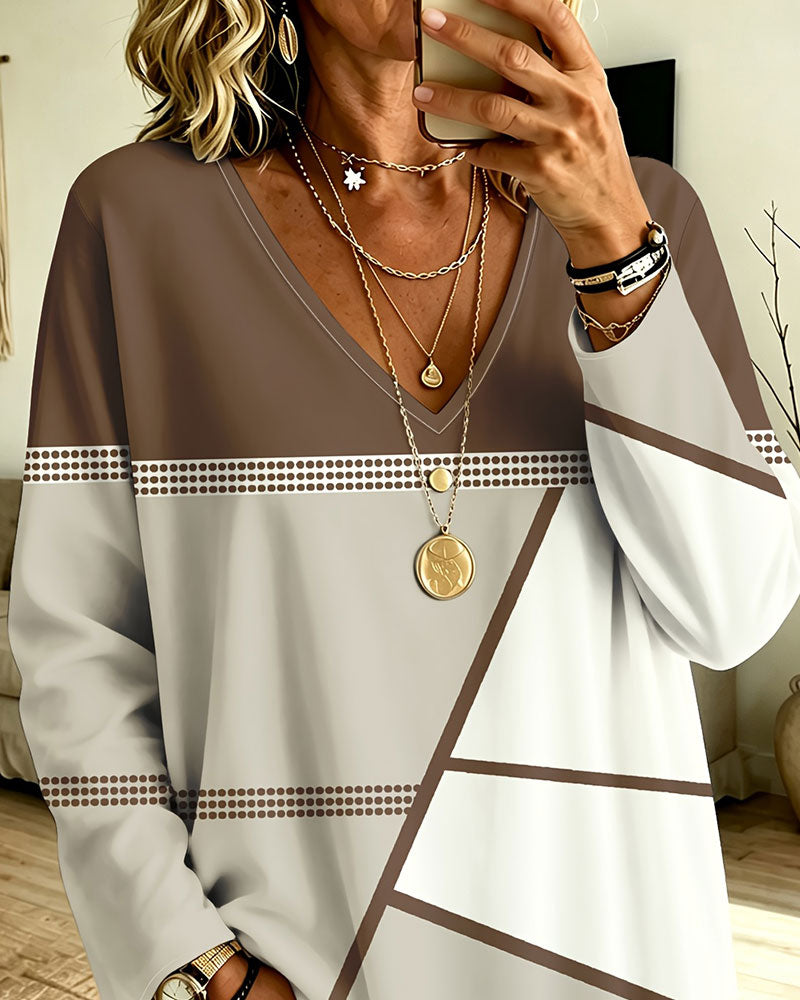 Geometric Contrast V-Neck Loose Top