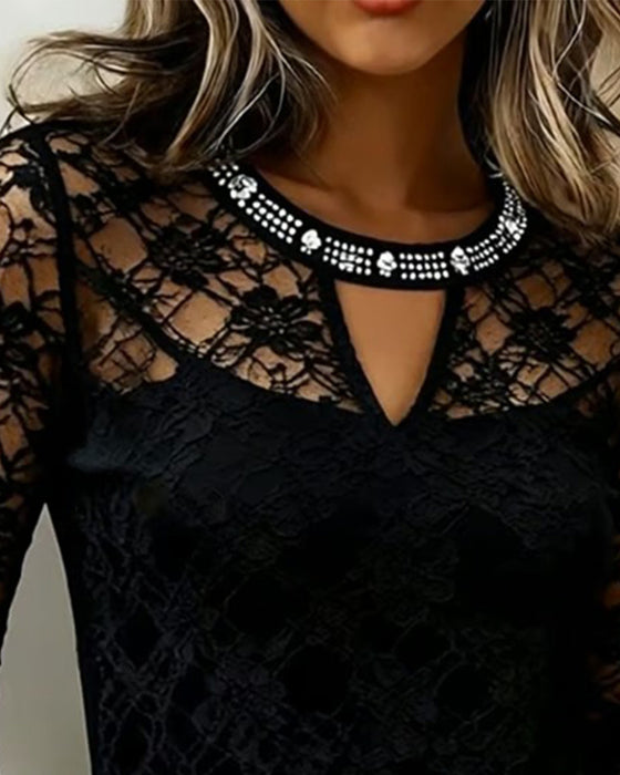 Small V-Neck Lace Long-Sleeved Top